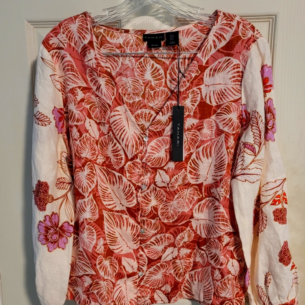 Tahari floral shirt small